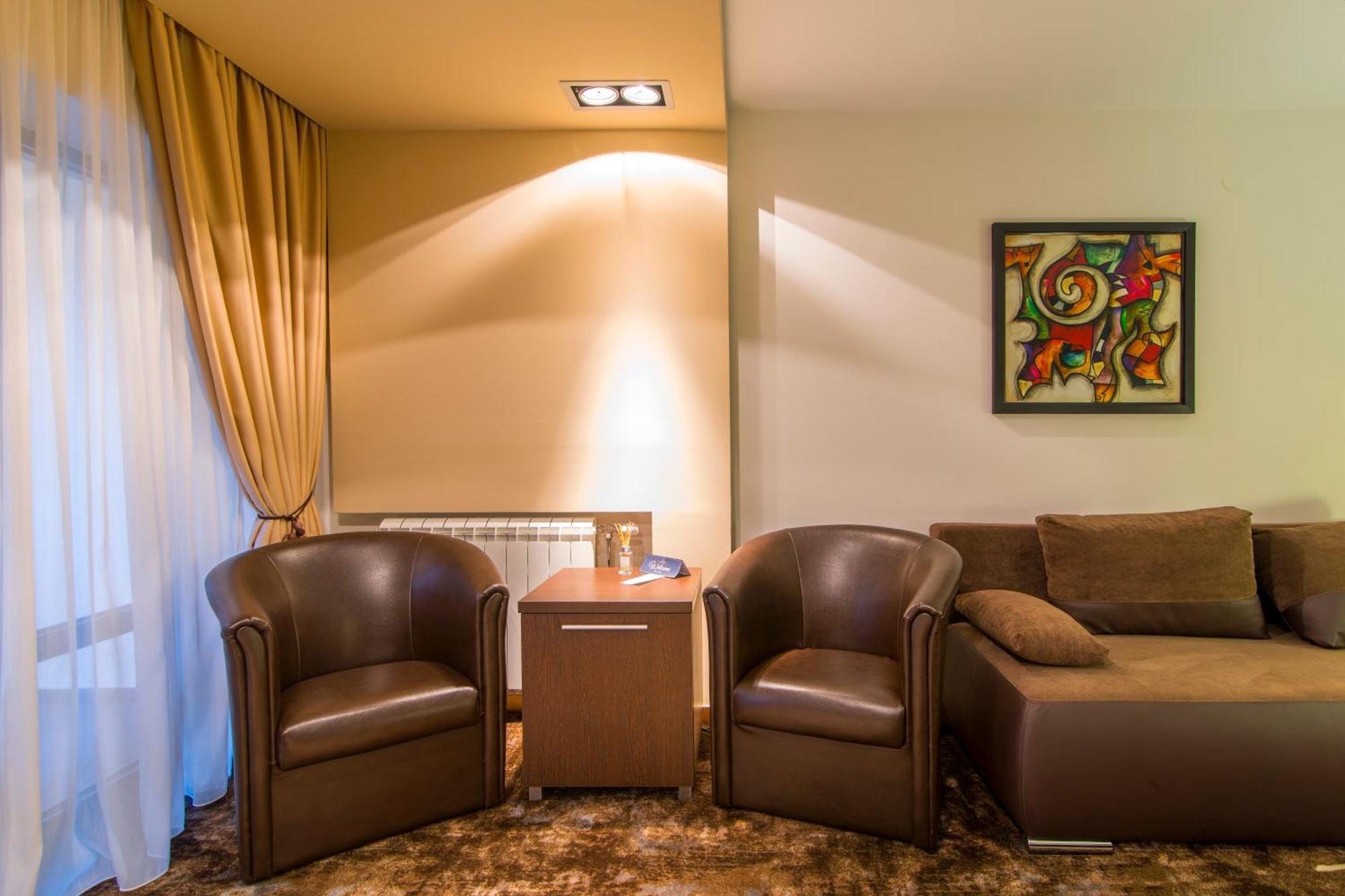 Guest House Panorama Aqualux With Free Parking โนวีซาด ห้อง รูปภาพ