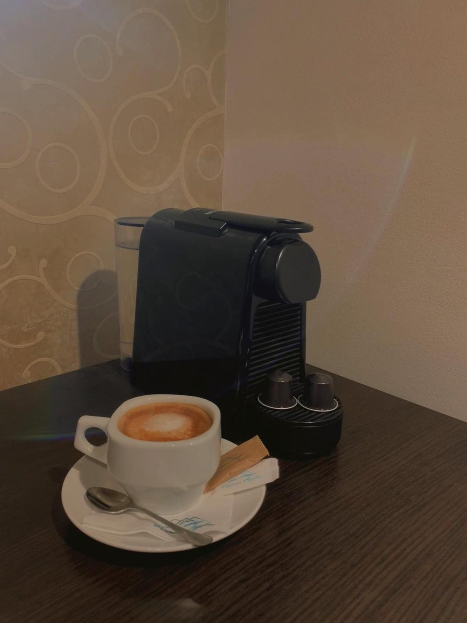 Guest House Panorama Aqualux With Free Parking โนวีซาด ภายนอก รูปภาพ